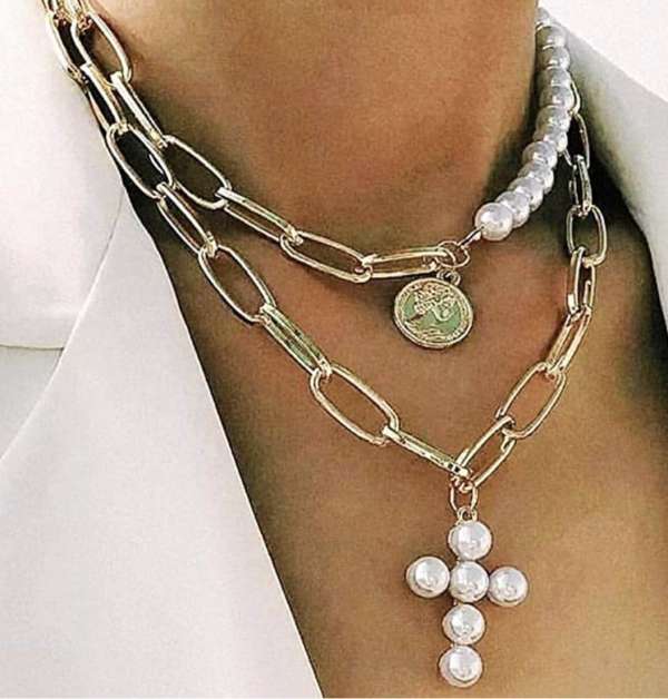 THE PEARL STONE CROSS NECKLACE